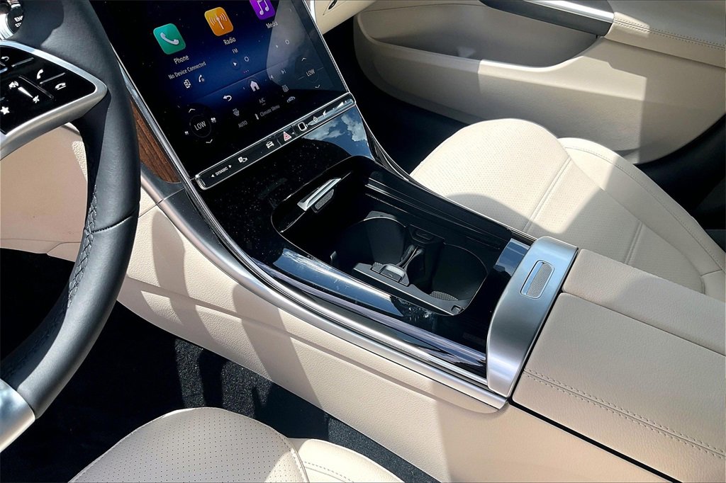 New 2025 Mercedes-Benz C 300 Sedan image 7