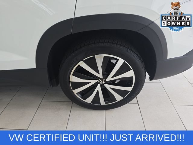 Used 2024 Volkswagen Taos SE FWD image 25