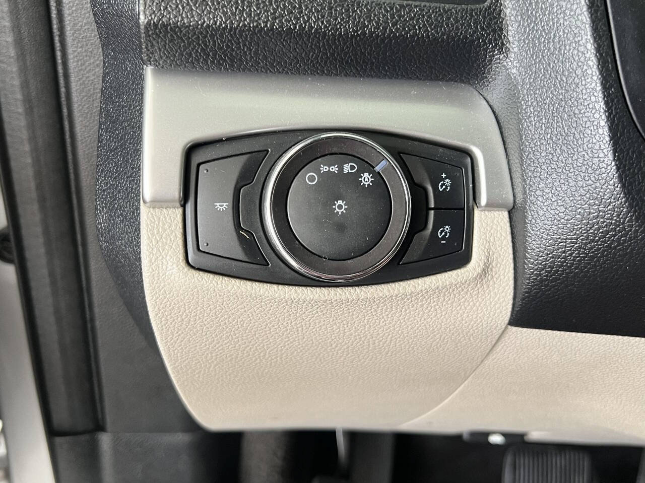 Used 2018 Ford Explorer 4WD image 22