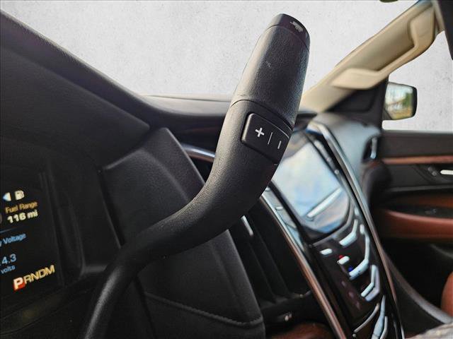 Used 2015 Cadillac Escalade Premium image 12