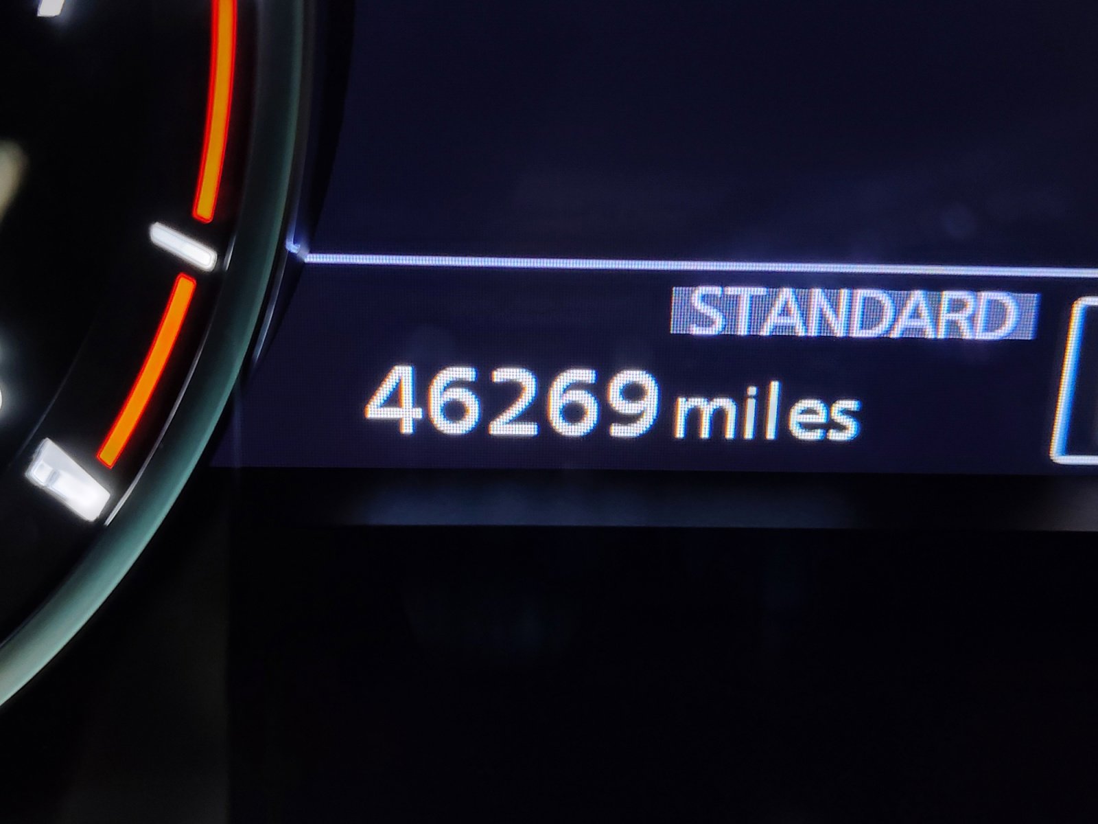 Used 2021 INFINITI QX50 Luxe FWD image 2