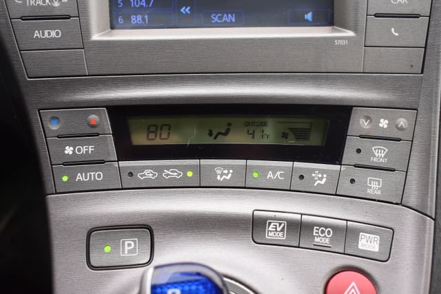 Used 2012 Toyota Prius Two w/ Preferred Accessory Pkg image 23