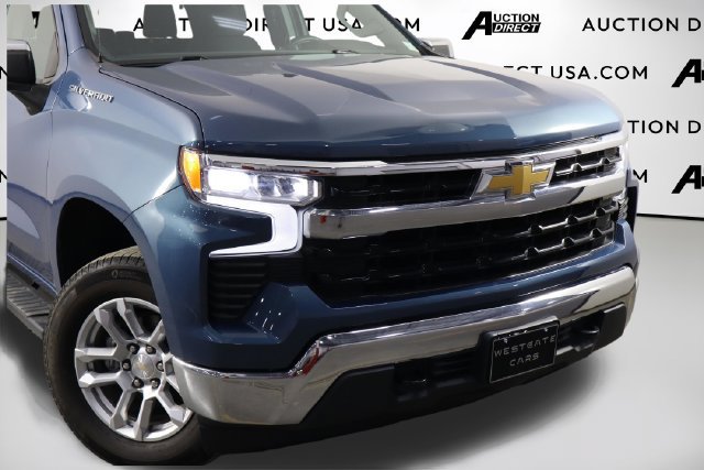 Used 2024 Chevrolet Silverado 1500 LT AWD/4WD image 40