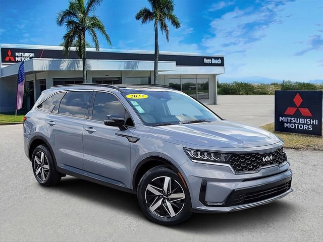 Used 2022 Kia Sorento S w/ Panoramic Sunroof Package