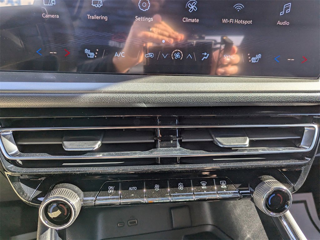 New 2026 Chevrolet Traverse LT w/ LPO, Floor Liner Package image 23