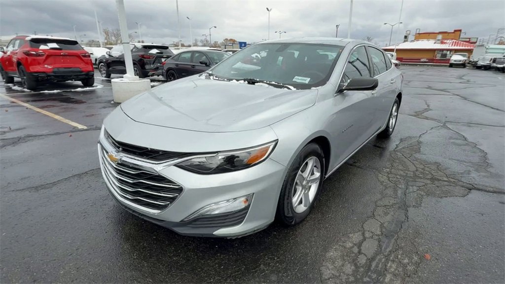 Used 2021 Chevrolet Malibu LS image 4