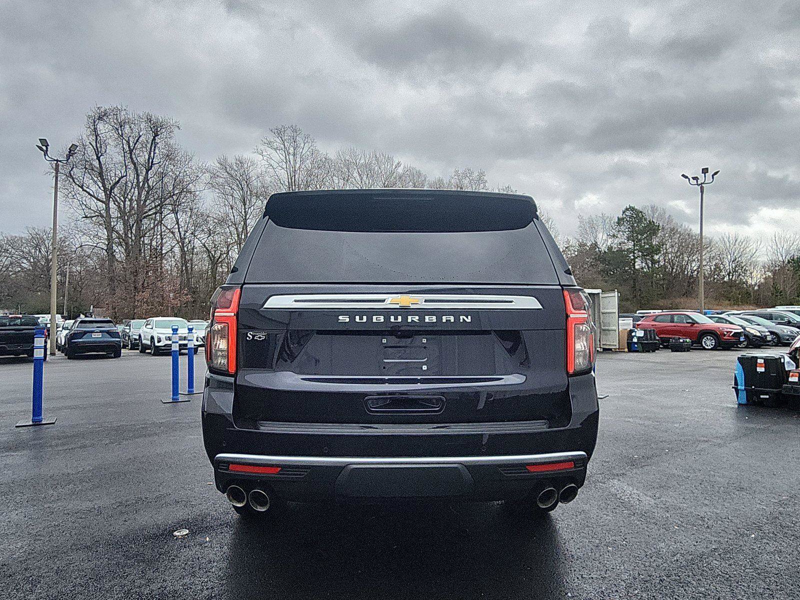 New 2024 Chevrolet Suburban High Country image 4