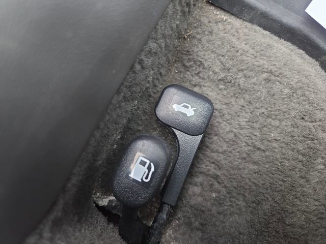 Certified 2025 Hyundai Elantra Sport image 21