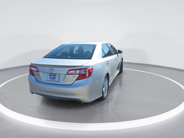 Used 2014 Toyota Camry SE FWD image 8