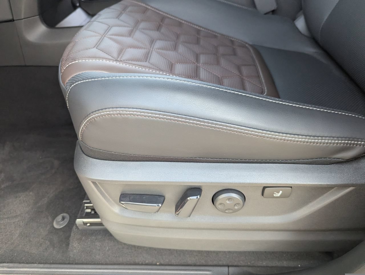 New 2026 Nissan Armada Platinum Reserve AWD/4WD image 14