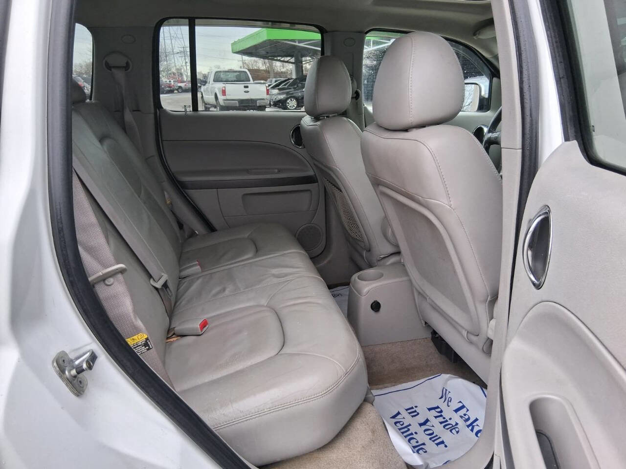 Used 2006 Chevrolet HHR LT w/ Preferred Equipment Group image 8