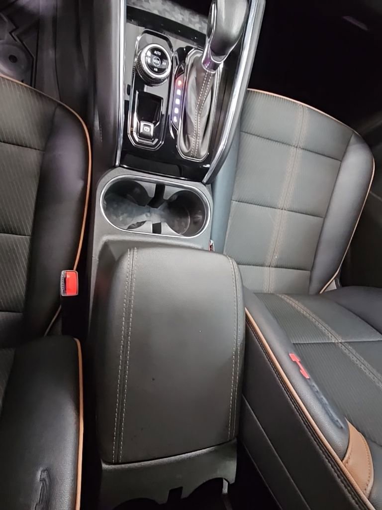 Used 2023 GMC Canyon AT4 w/ Canyon Safety Plus Package image 21