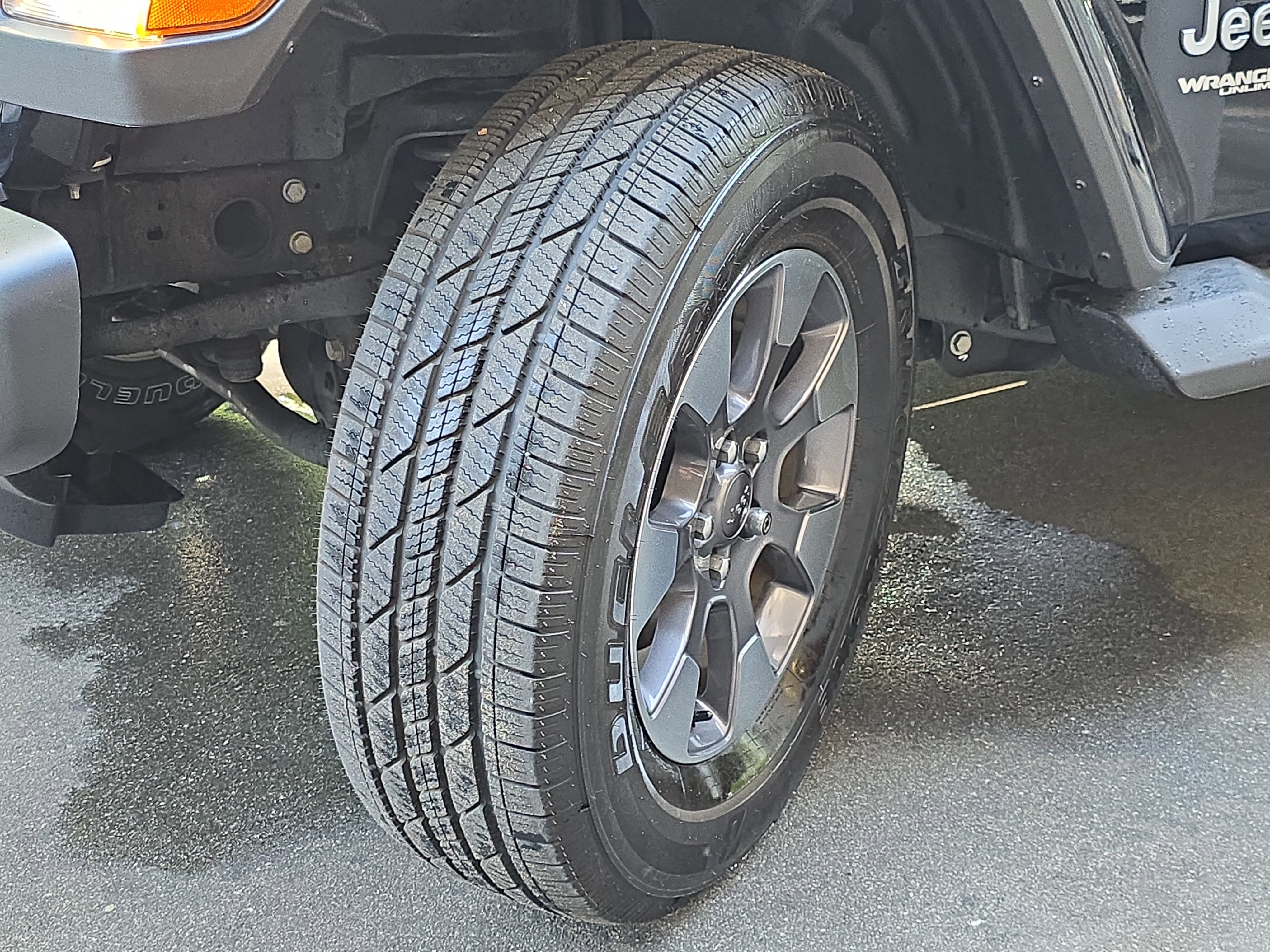 Used 2018 Jeep Wrangler Unlimited Sahara image 31