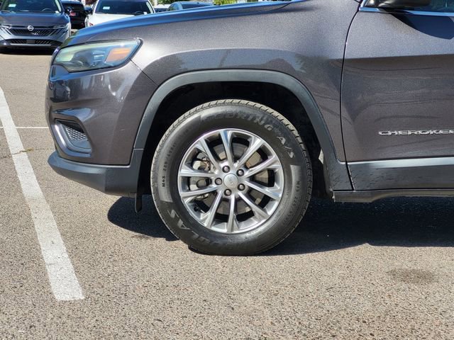Used 2020 Jeep Cherokee Latitude Plus w/ Cold Weather Group AWD/4WD image 6