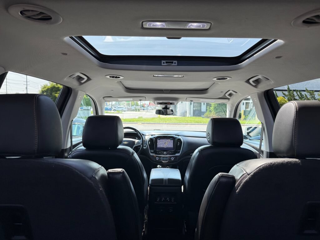 Used 2019 Chevrolet Traverse Premier AWD/4WD image 35