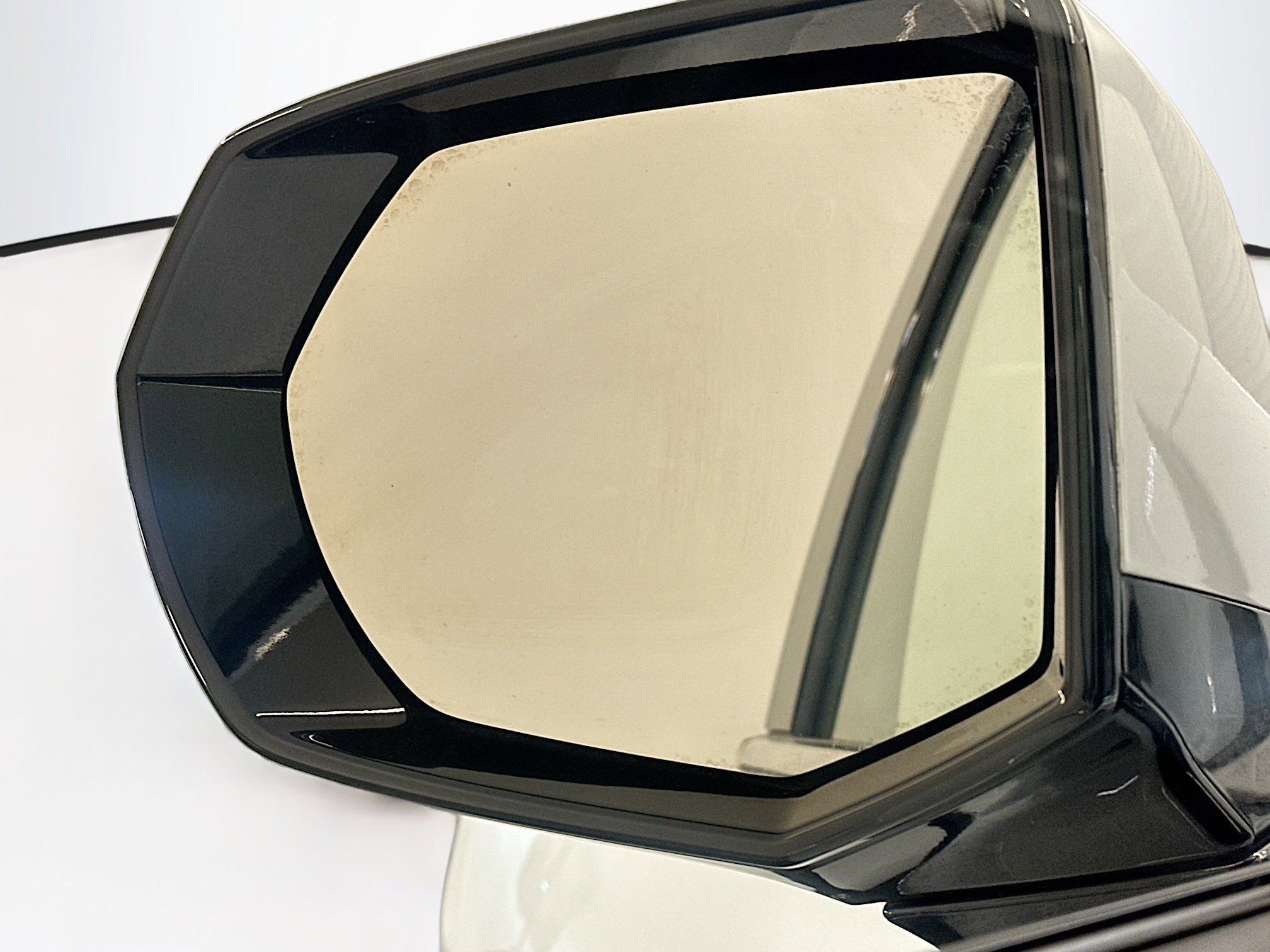 Used 2024 Chevrolet Suburban LT image 16