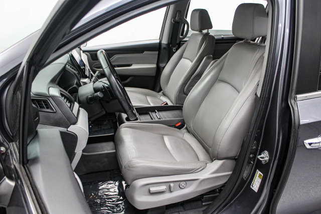 Used 2018 Honda Odyssey Touring image 13