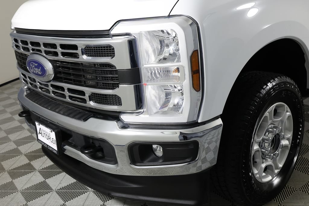 Used 2025 Ford F250 XLT w/ FX4 Off-Road Package AWD/4WD image 35
