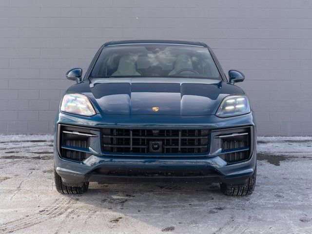 Certified 2025 Porsche Cayenne S image 10
