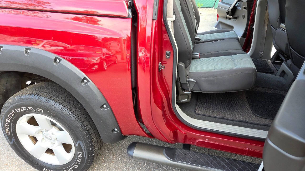Used 2004 Nissan Titan SE w/ (Bed) Utility Bed Pkg AWD/4WD image 44