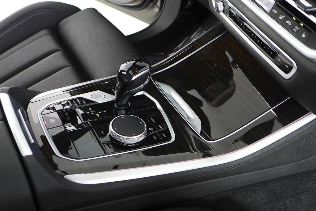 Used 2021 BMW X5 sDrive40i w/ Premium Package image 15