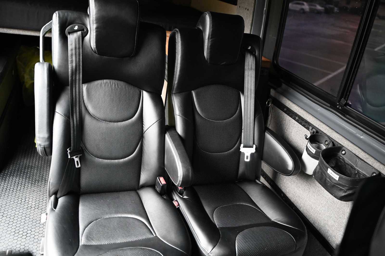 Used 2020 Mercedes-Benz Sprinter 2500 image 17