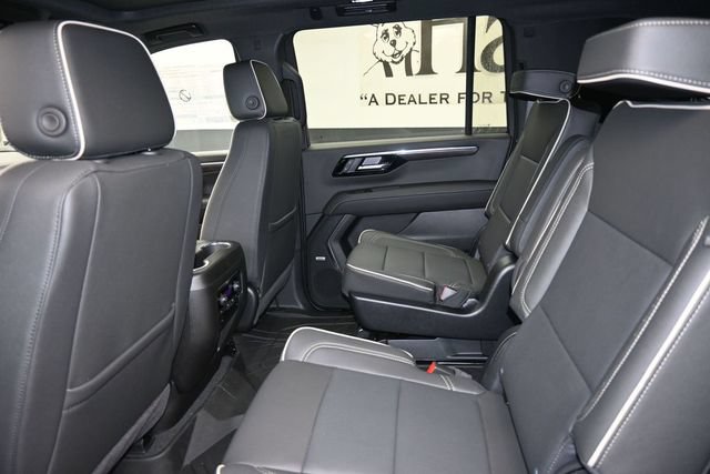 New 2026 Chevrolet Suburban Premier w/ Sun And Tow Package AWD/4WD image 10