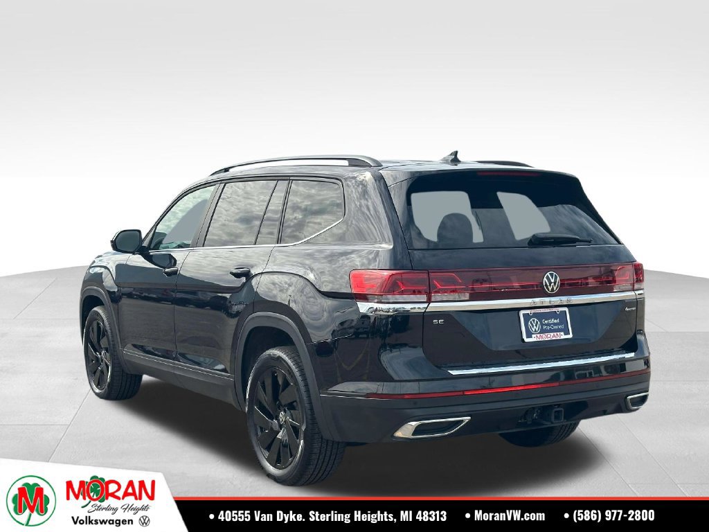 Certified 2024 Volkswagen Atlas SE w/ Black Wheel Package AWD/4WD image 3