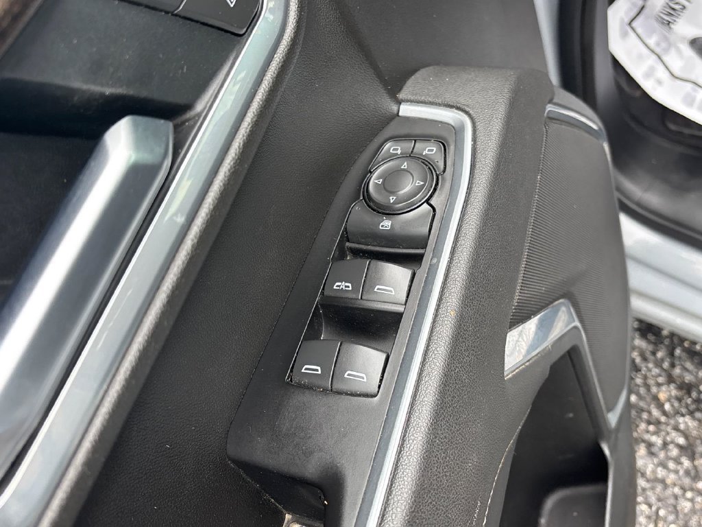 Used 2025 Chevrolet Silverado 1500 RST AWD/4WD image 32