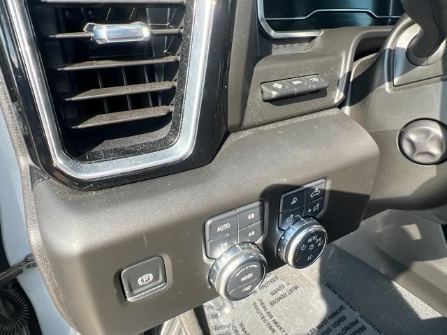 Used 2025 GMC Sierra 1500 Denali AWD/4WD image 12
