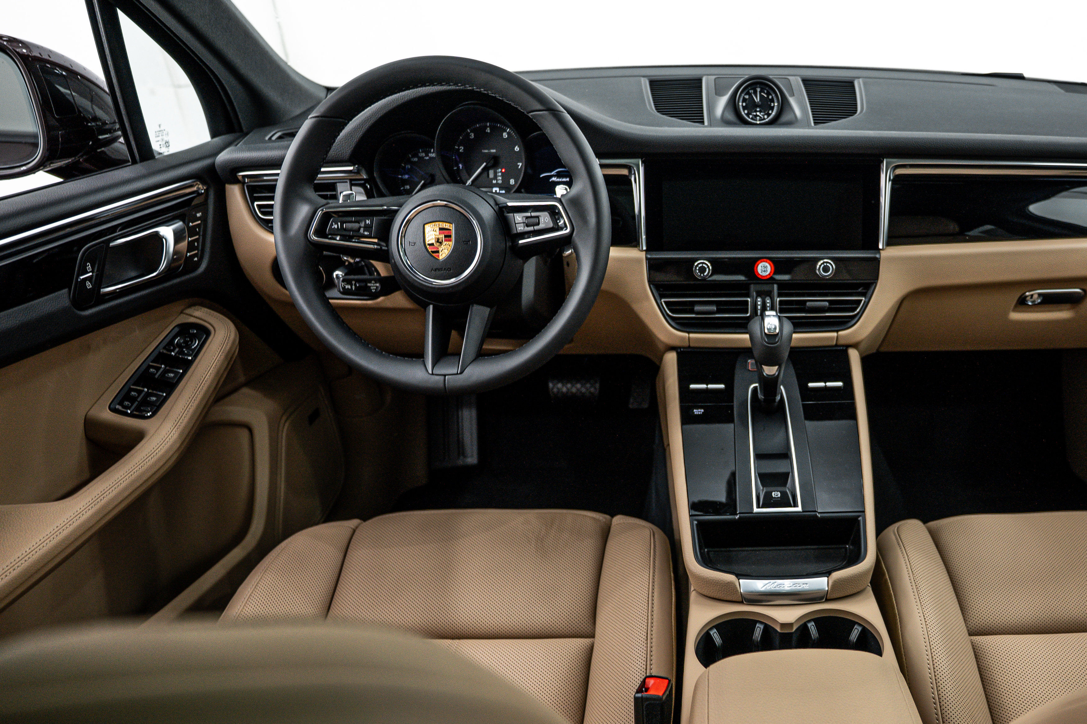 New 2026 Porsche Macan image 13