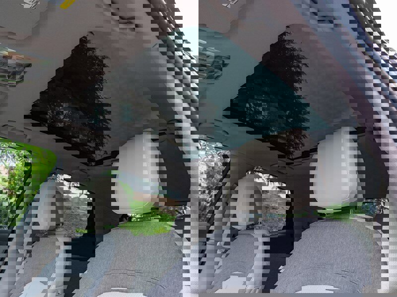 Used 2025 Genesis GV60 RWD image 38