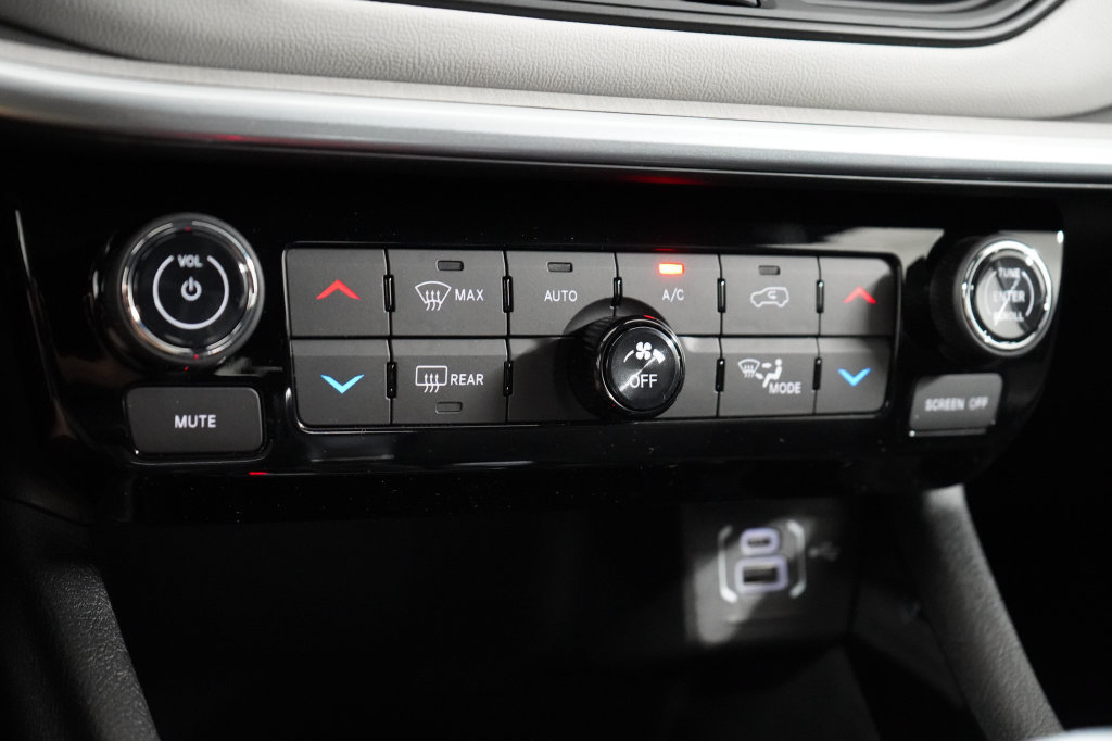 New 2026 Jeep Compass Limited AWD/4WD image 23