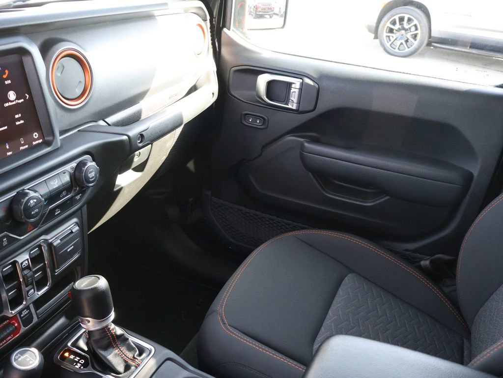 Used 2023 Jeep Gladiator Mojave w/ Trailer Tow Package image 25