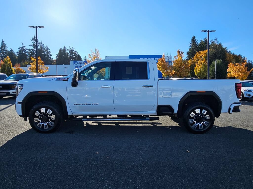 Certified 2025 GMC Sierra 3500 Denali w/ Denali Reserve Package AWD/4WD image 8