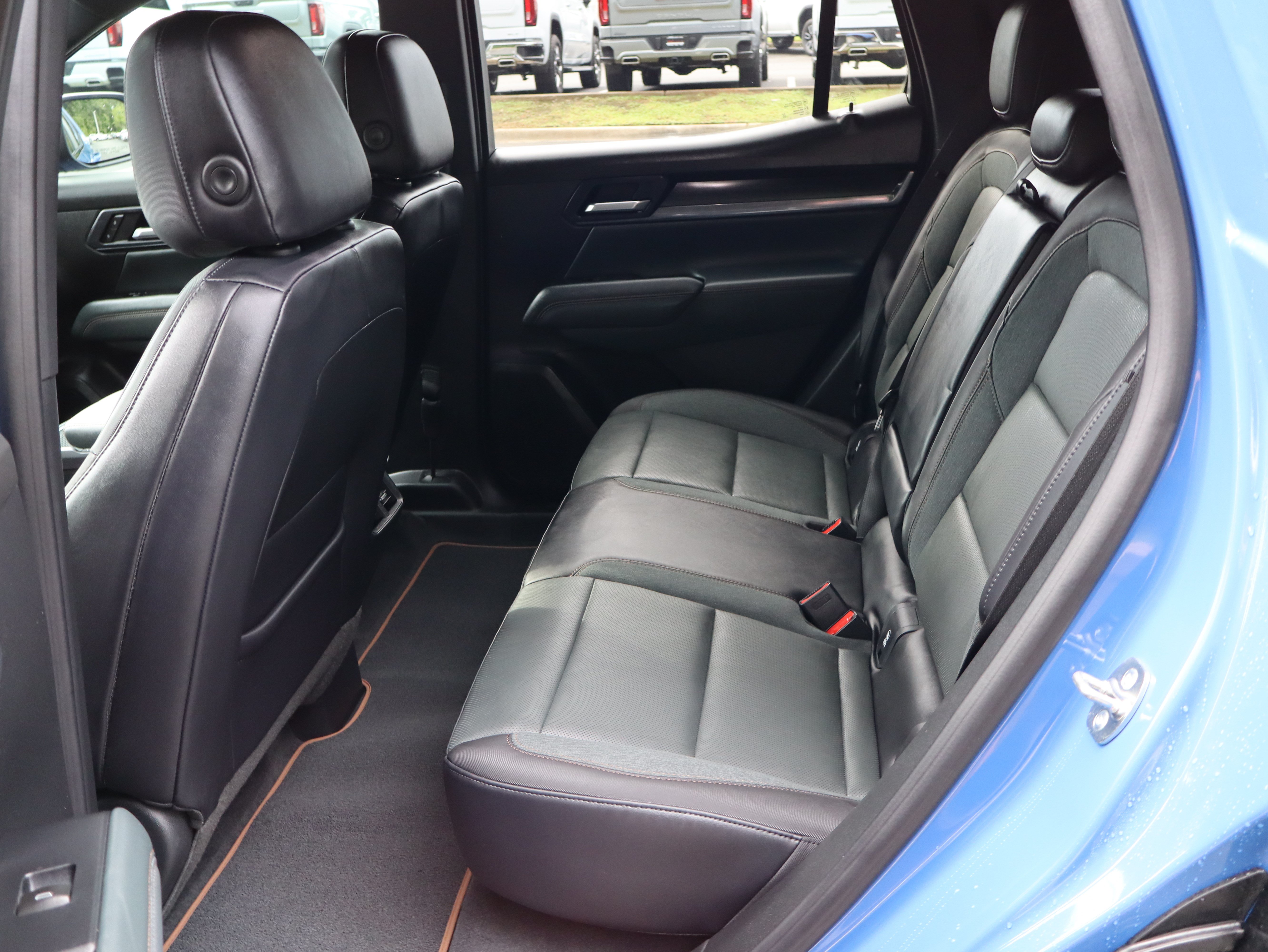 Used 2026 GMC Terrain AT4 w/ Convenience Package III AWD/4WD image 44