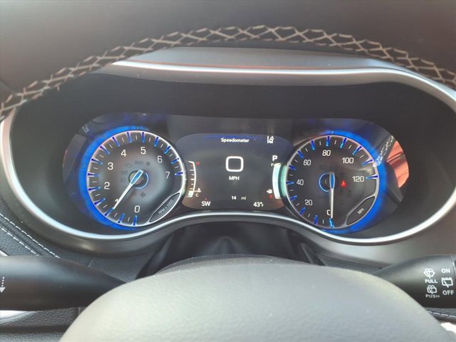 New 2026 Chrysler Pacifica Select image 14