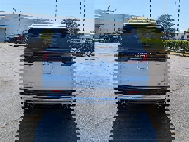 New 2026 GMC Acadia Denali image 4