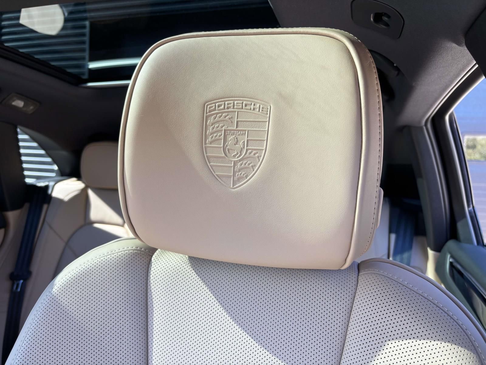 New 2026 Porsche Macan image 22