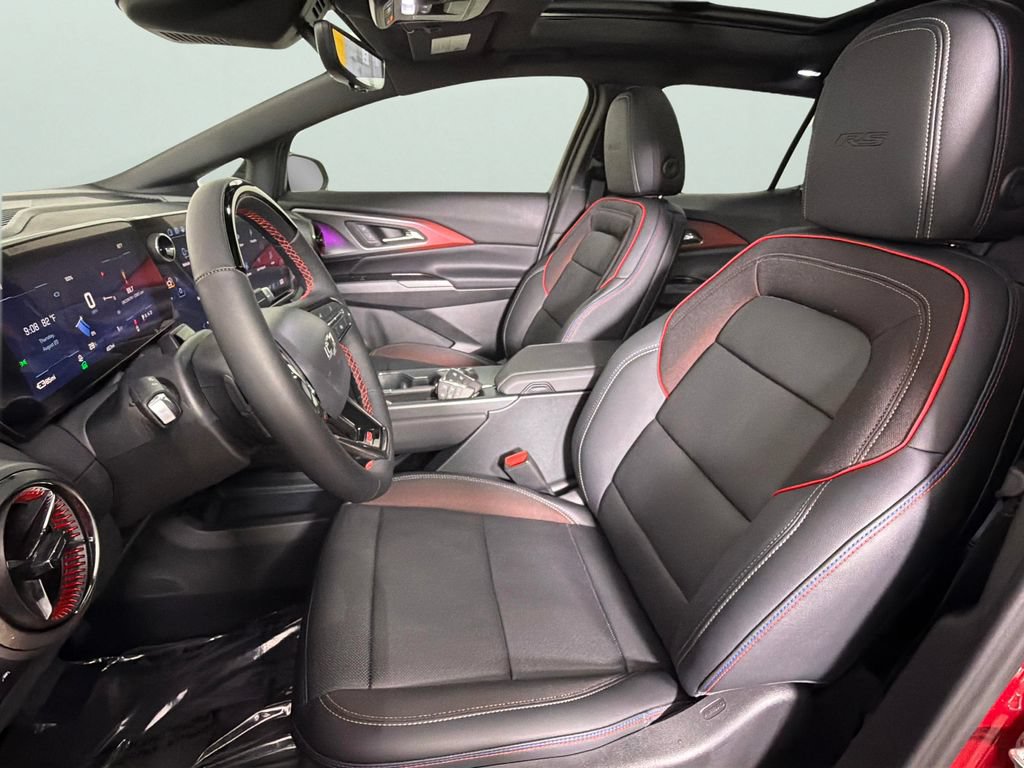 Certified 2025 Chevrolet Equinox EV RS w/ Active Safety Package 3 AWD/4WD image 17