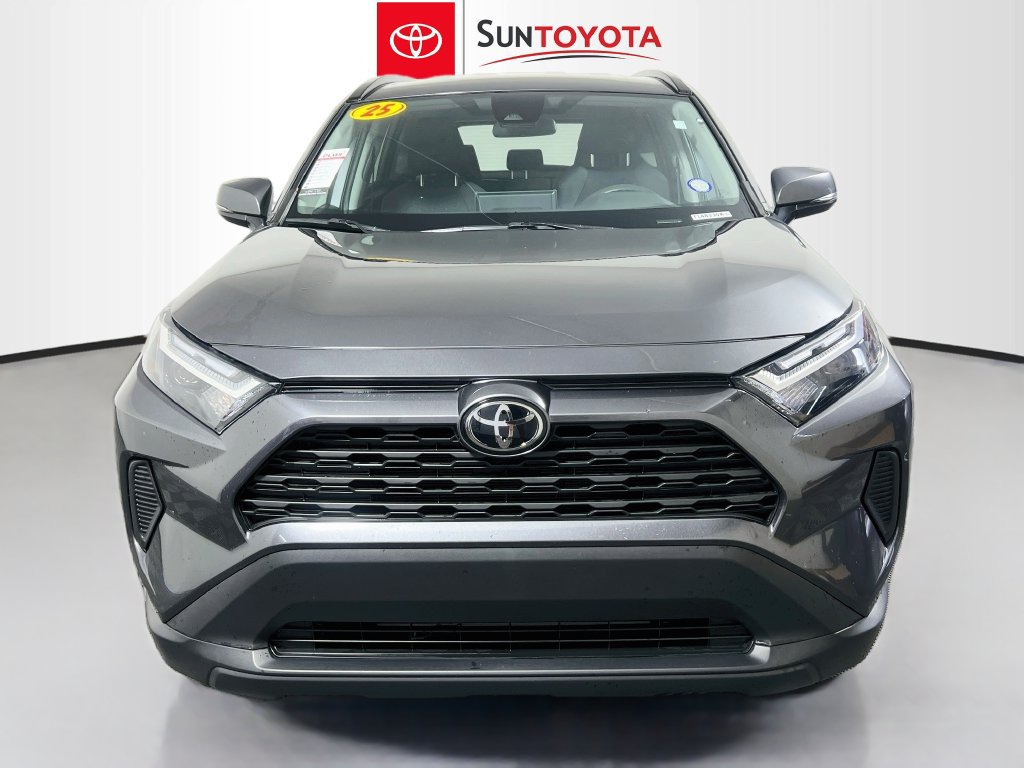 Used 2025 Toyota RAV4 XLE FWD image 8