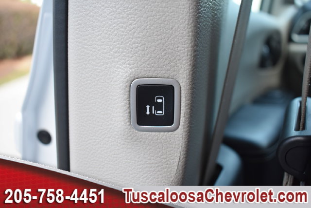 Used 2024 Chrysler Pacifica Touring-L FWD image 31