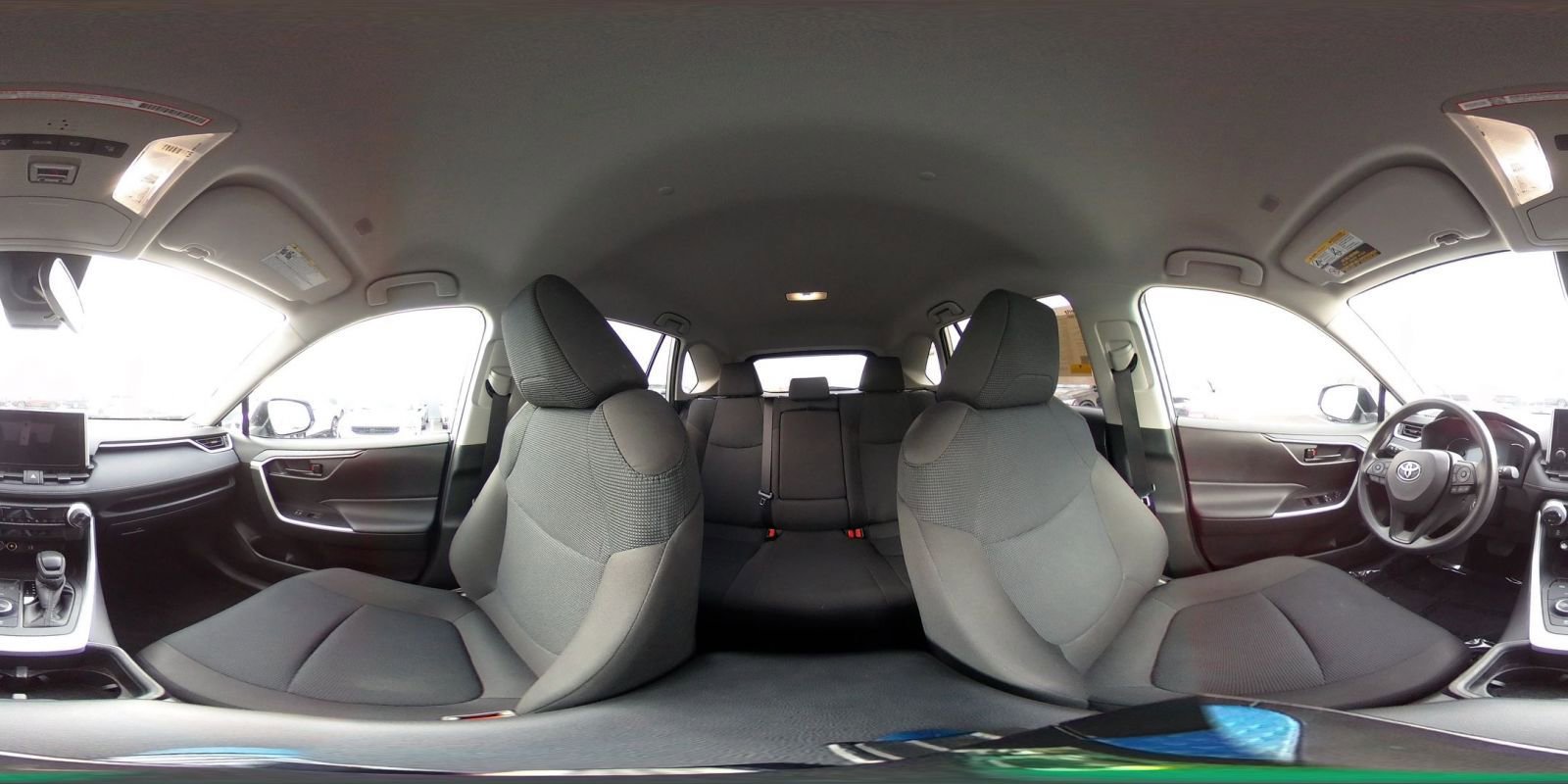 Used 2025 Toyota RAV4 LE image 41