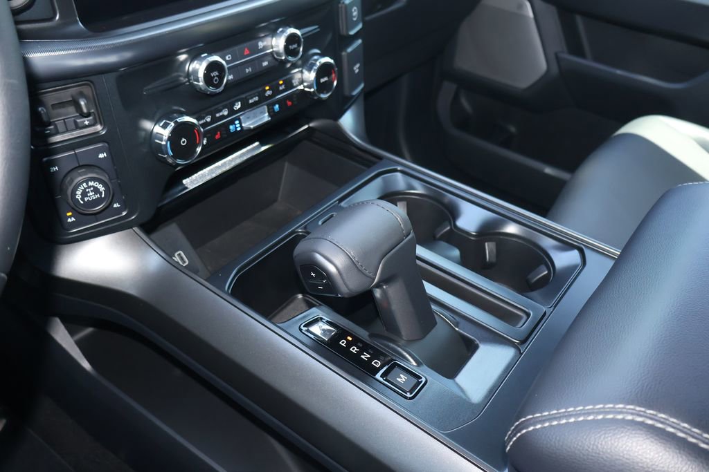 Used 2025 Ford F150 Lariat w/ Equipment Group 501A Mid image 27