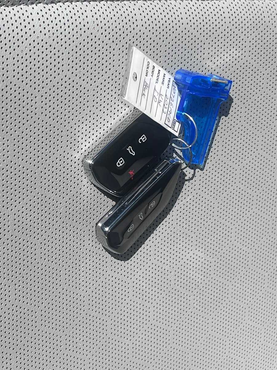 Used 2022 Volkswagen ID.4 Pro S w/ Gradient Package RWD image 35