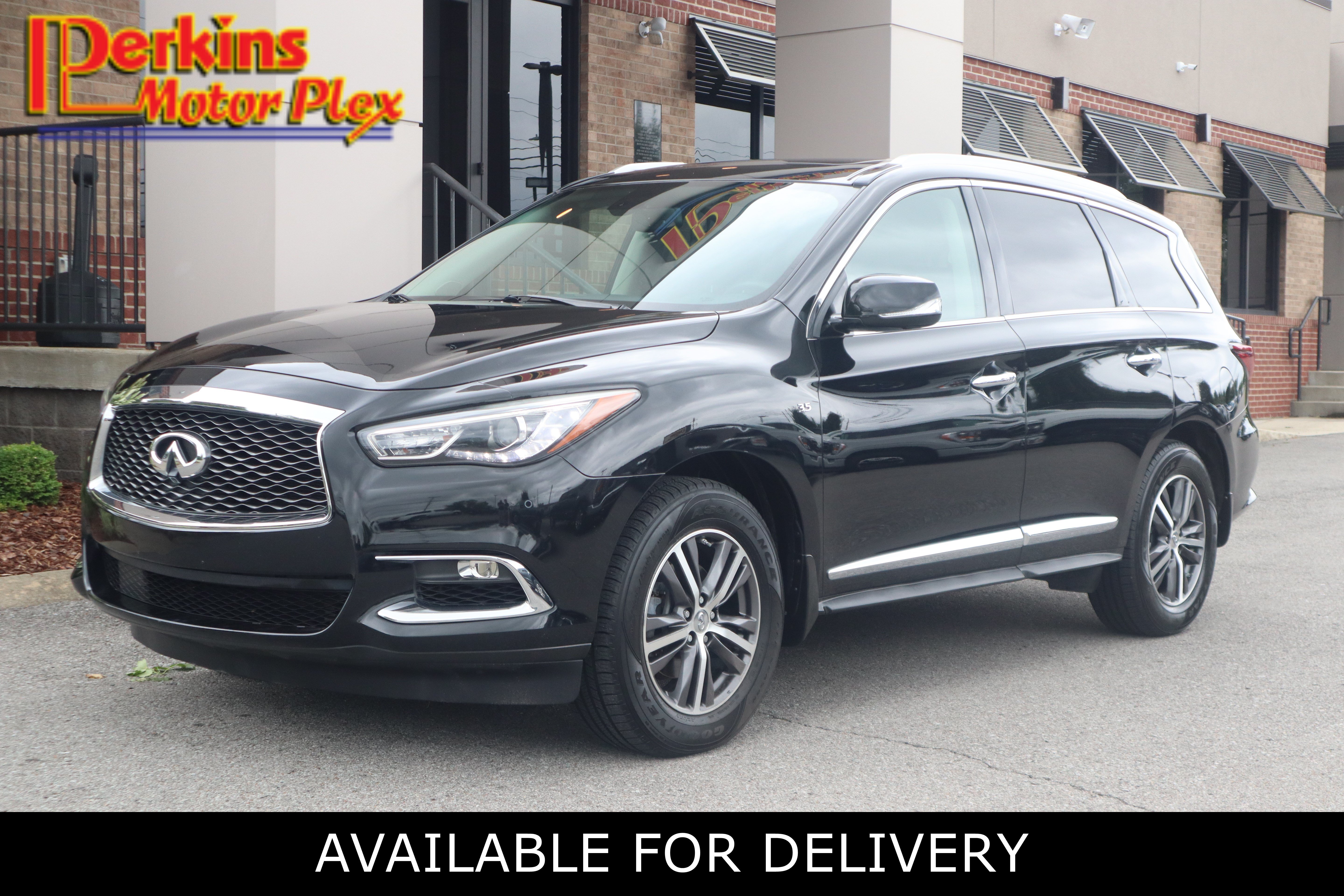 Used 2017 INFINITI QX60 Luxe w/ Premium Plus Package AWD/4WD image 1