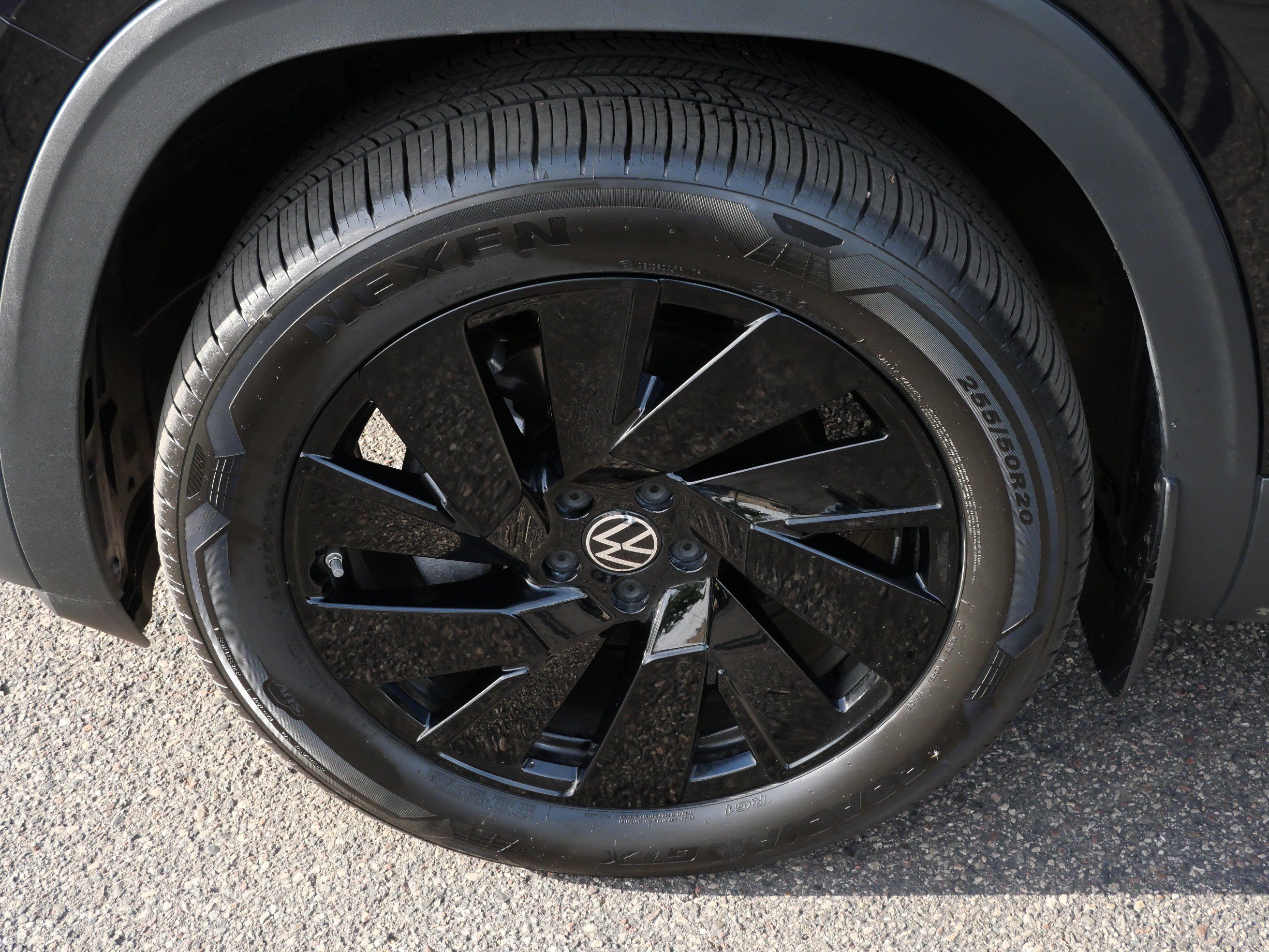 Certified 2026 Volkswagen Atlas SE AWD/4WD image 15