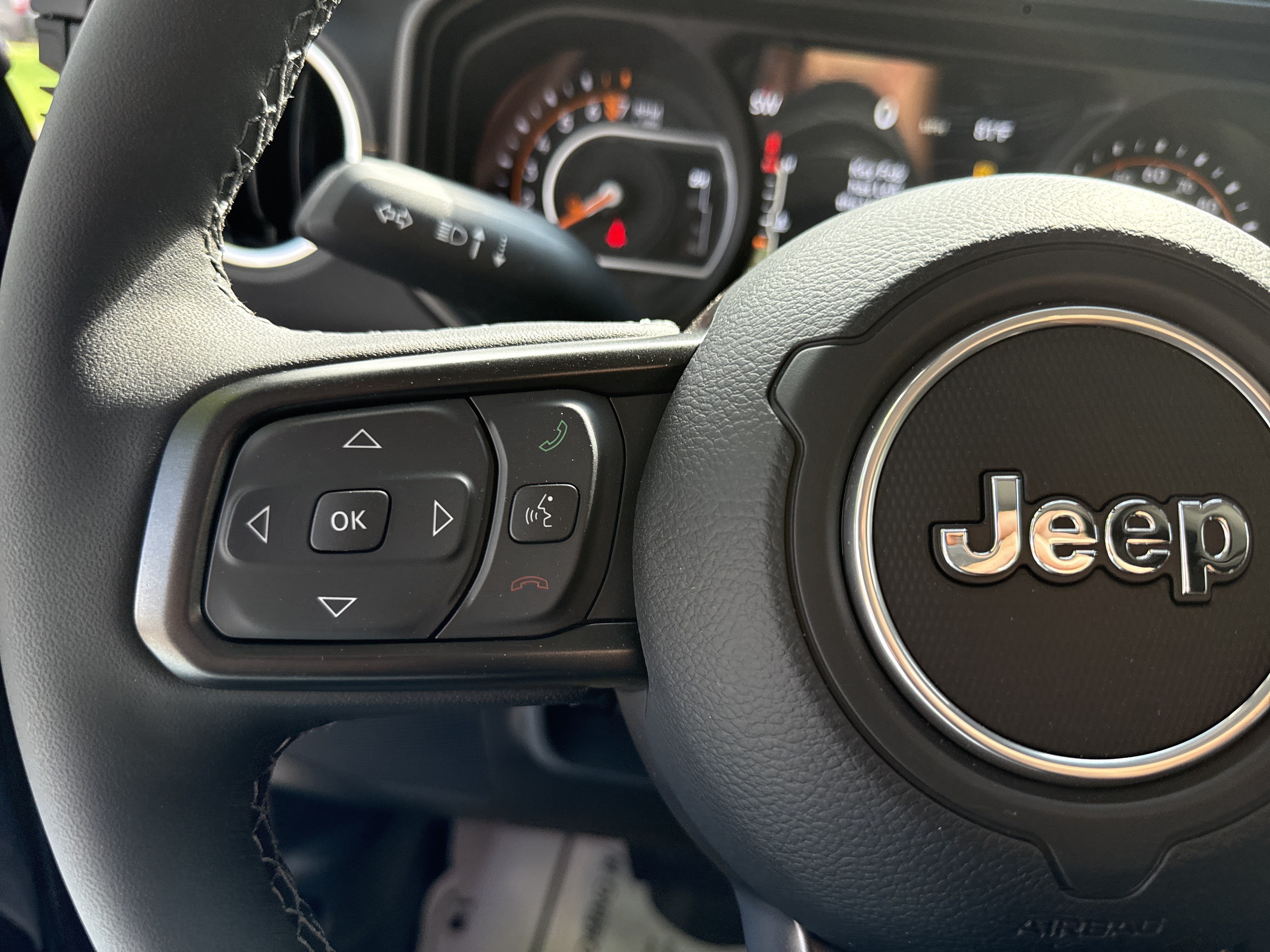 New 2025 Jeep Gladiator Sport w/ Premium Package AWD/4WD image 26