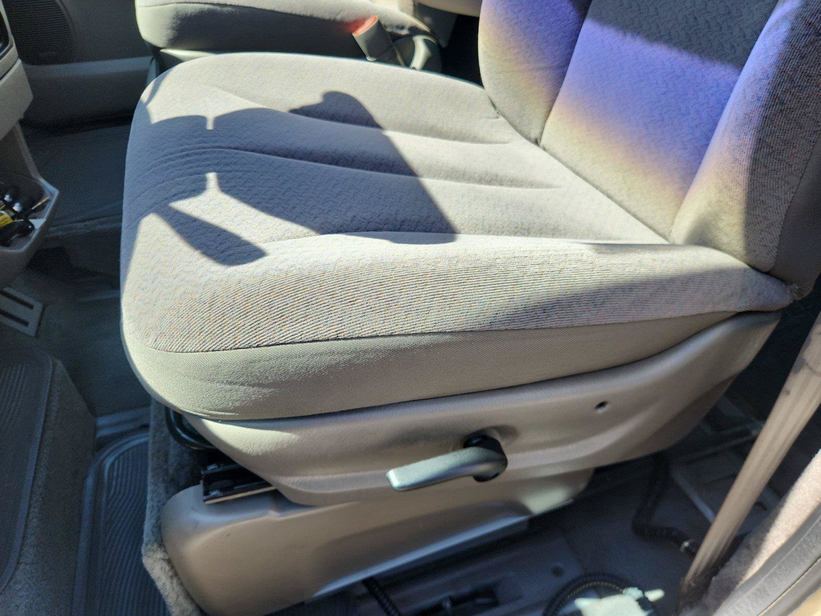 Used 2001 Dodge Grand Caravan Sport FWD image 15