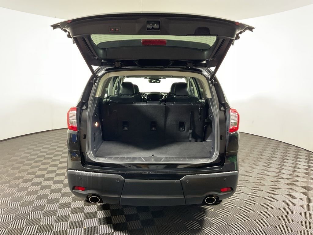 Used 2023 Subaru Ascent Limited image 13